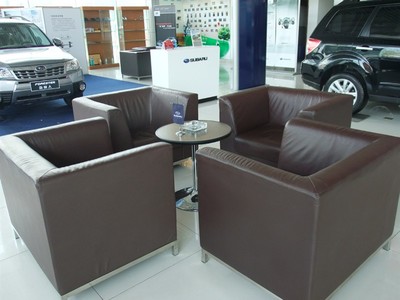 世通斯巴鲁汽车销售与家居用品销售的跨界融合